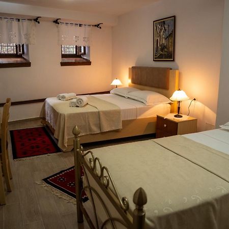Hotel Borklad Berat Ruang foto