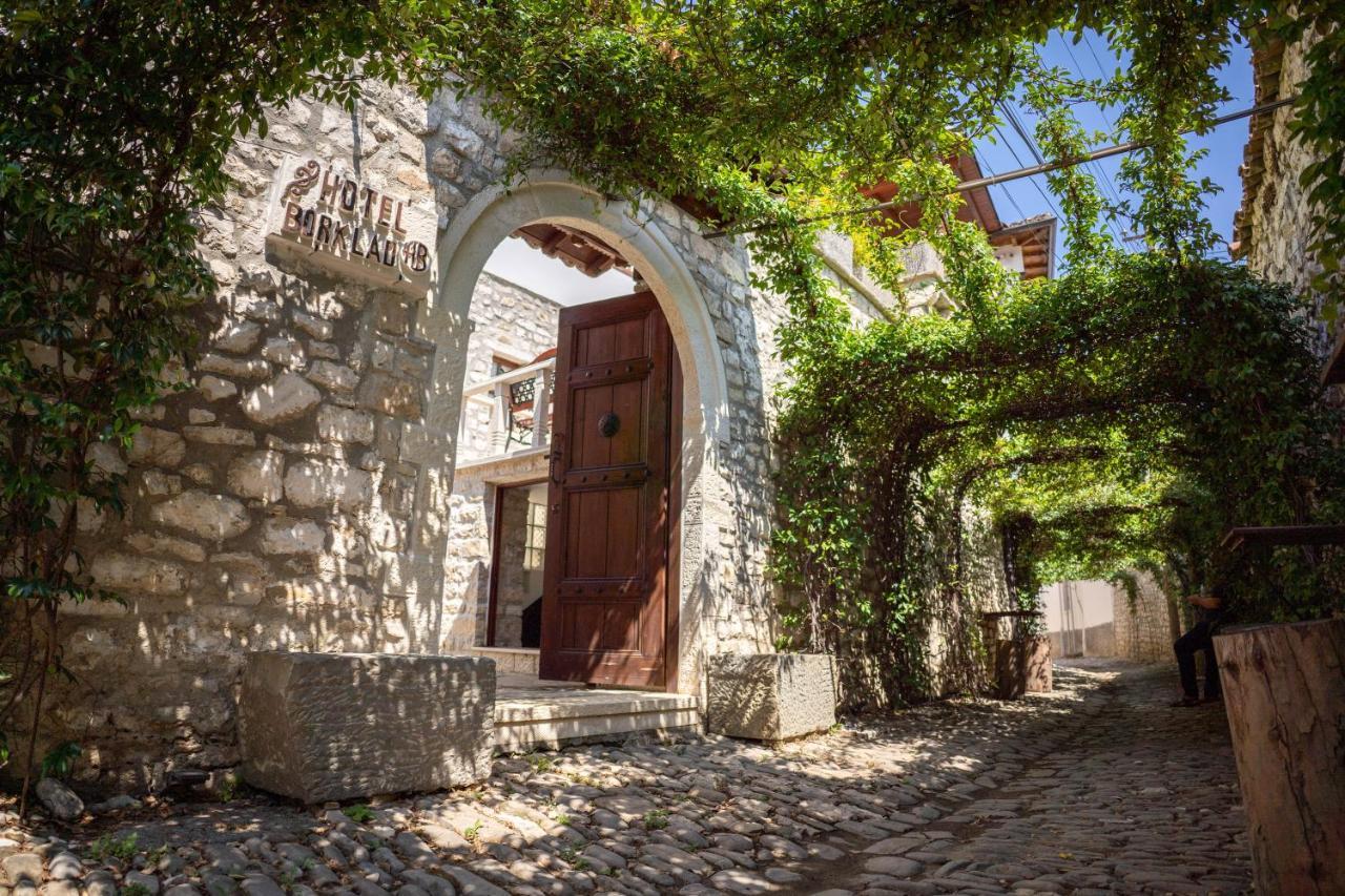 Hotel Borklad Berat Bagian luar foto