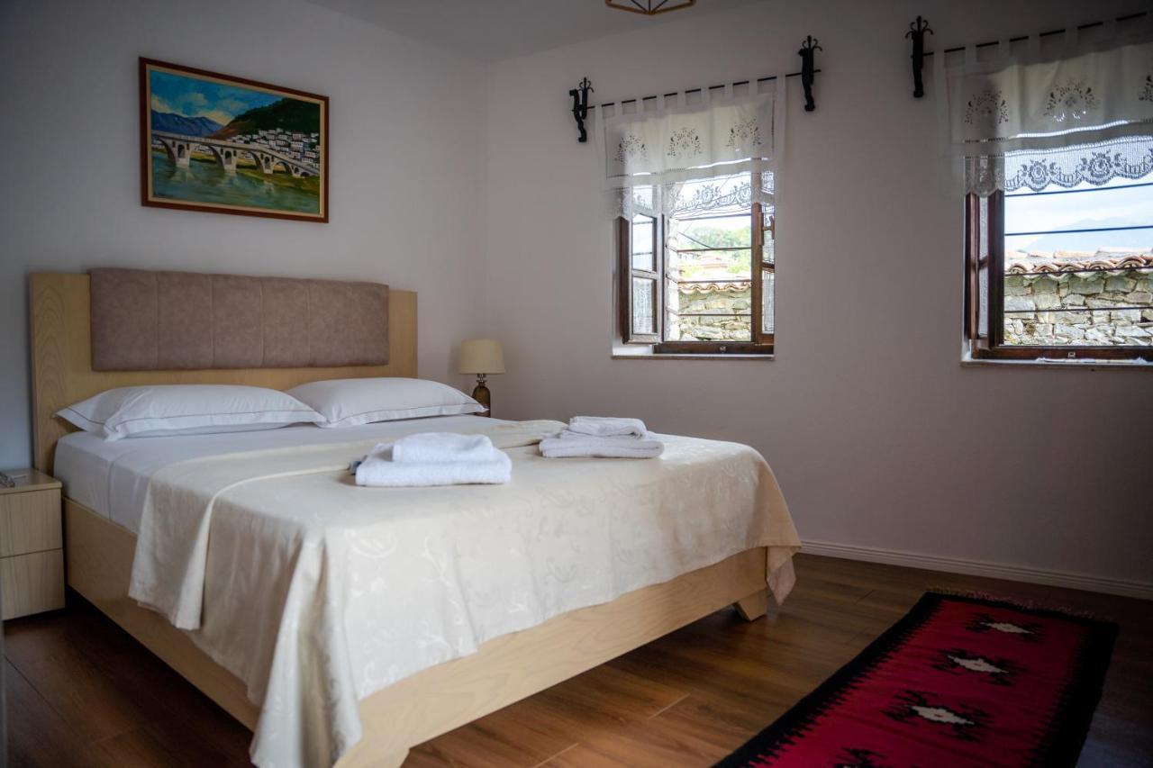 Hotel Borklad Berat Bagian luar foto