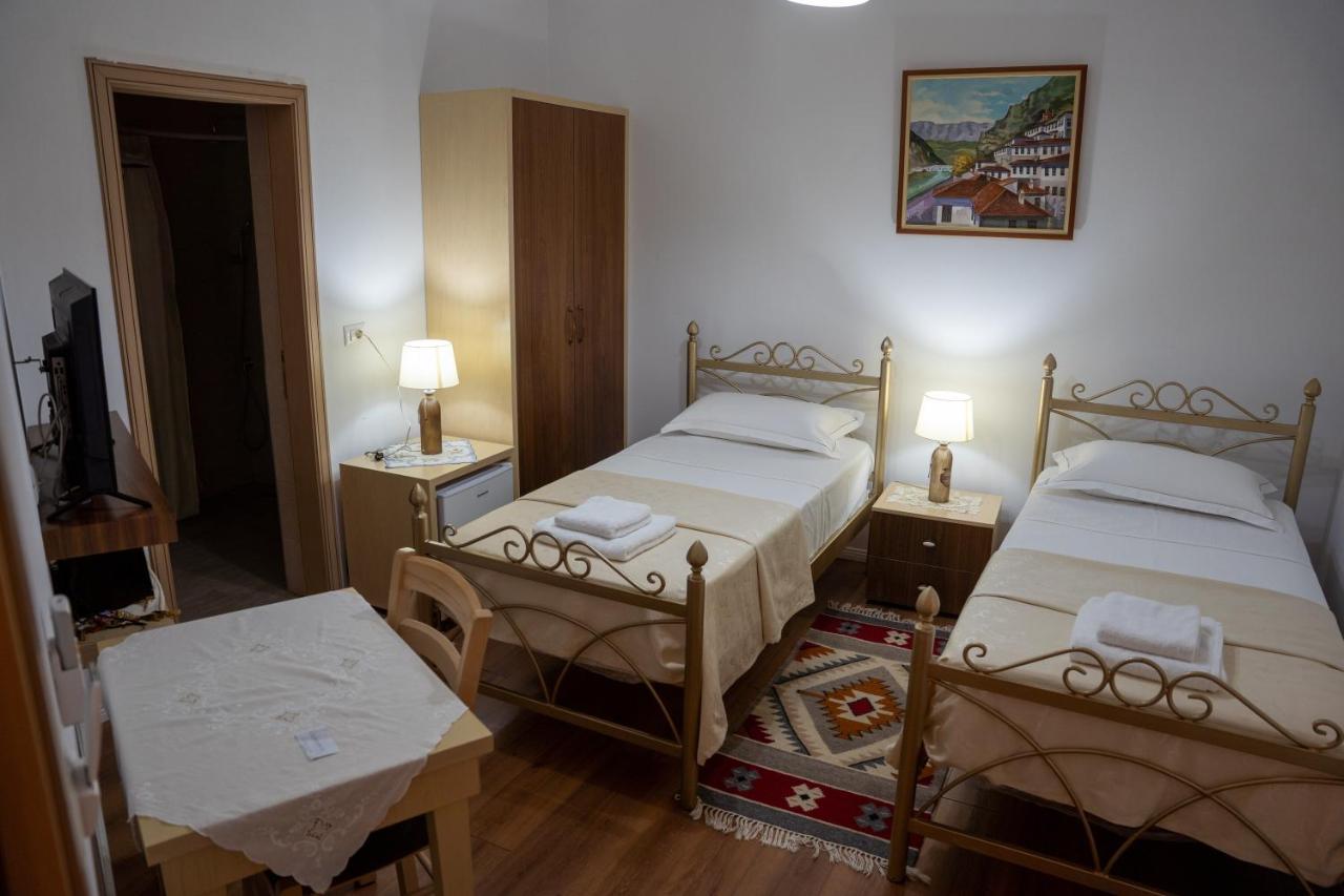 Hotel Borklad Berat Ruang foto