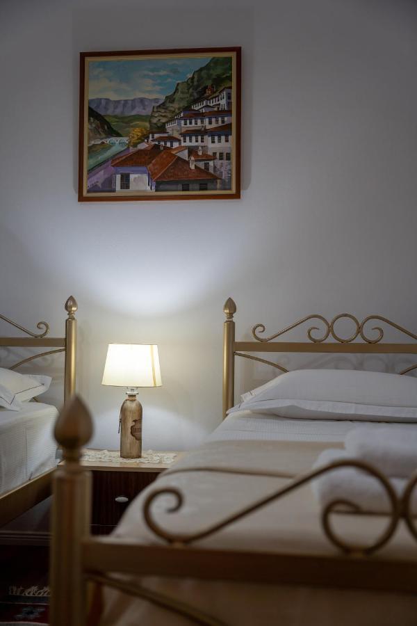 Hotel Borklad Berat Bagian luar foto