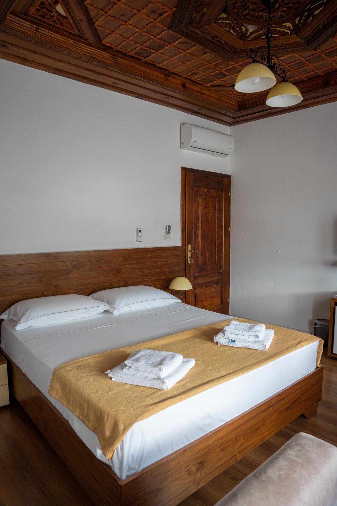 Hotel Borklad Berat Ruang foto
